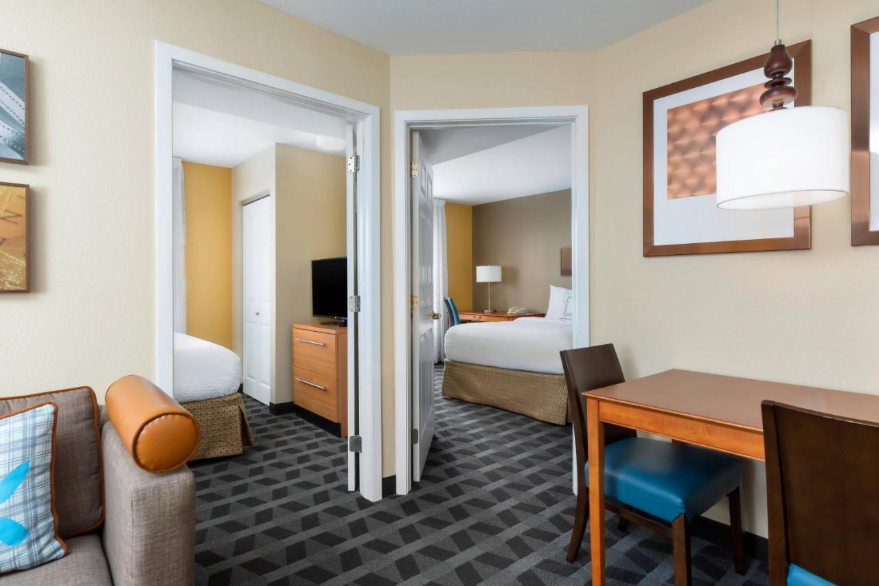 Mainstay Suites Mt Laurel - Philadelphia Mount Laurel Bagian luar foto