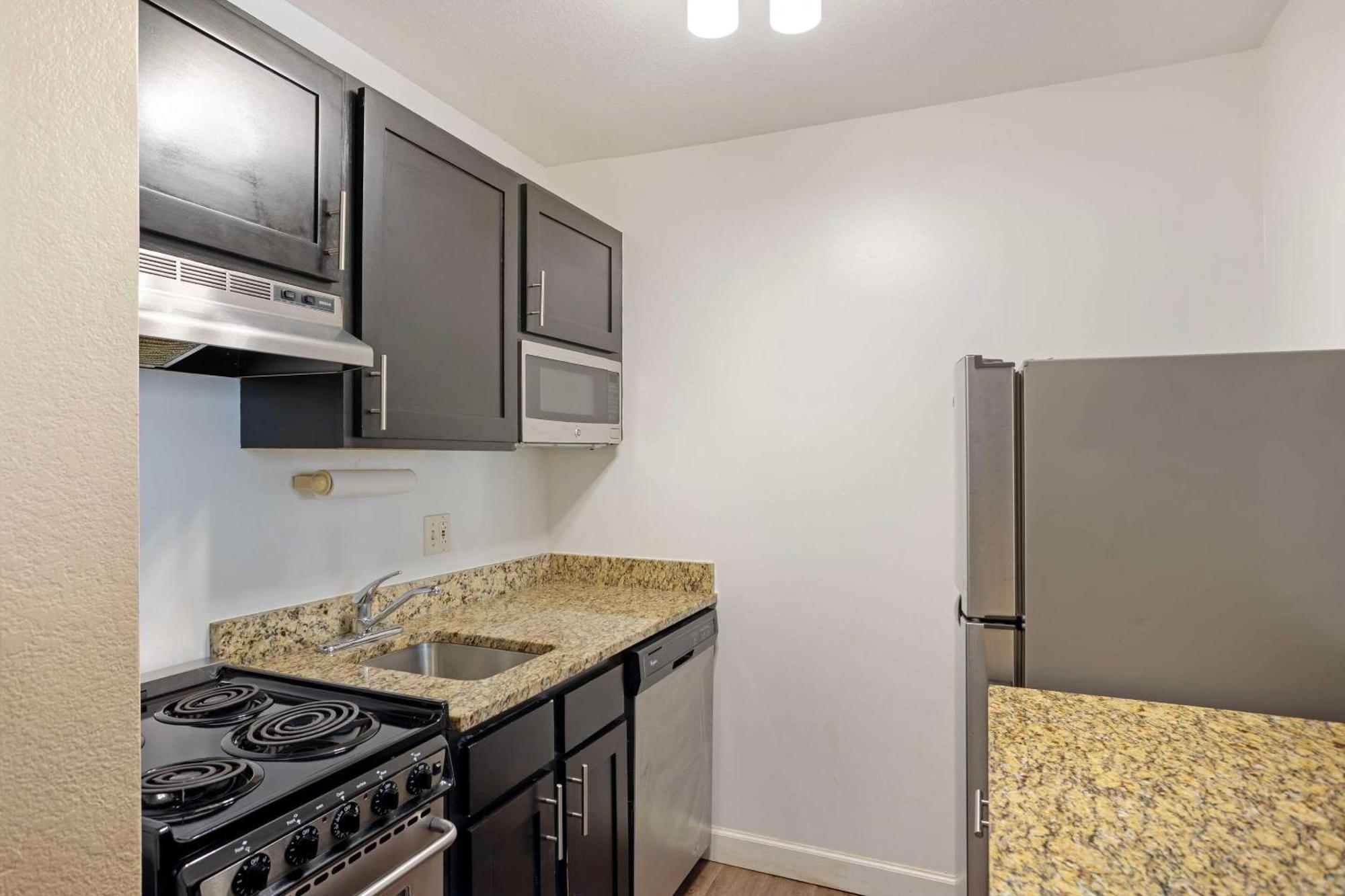 Mainstay Suites Mt Laurel - Philadelphia Mount Laurel Bagian luar foto
