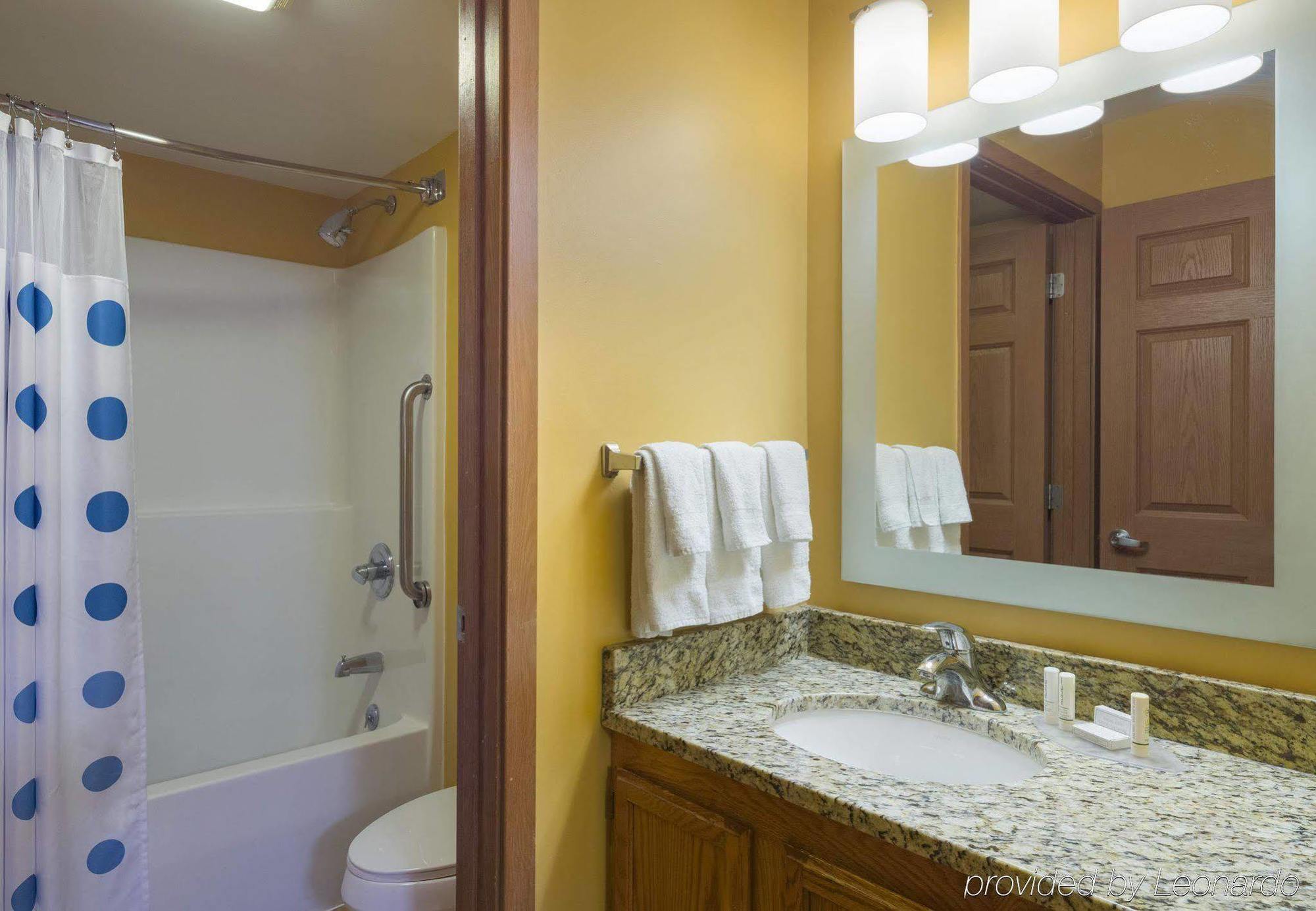 Mainstay Suites Mt Laurel - Philadelphia Mount Laurel Bagian luar foto